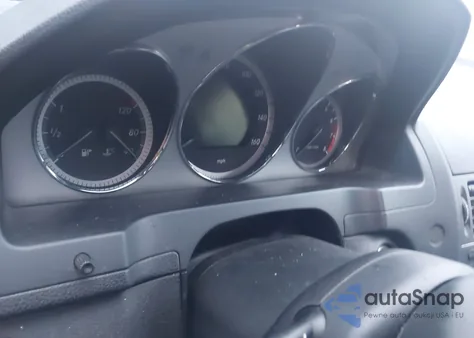 2010 Mercedes-Benz C 300 Sport 4Matic из США, поврежденный, VIN WDDGF8BB8AF453930